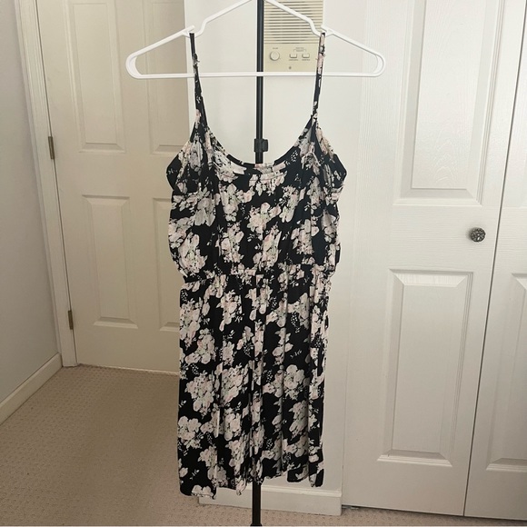 Floral Mini Summer Dress with Adjustable Straps - Picture 5 of 9